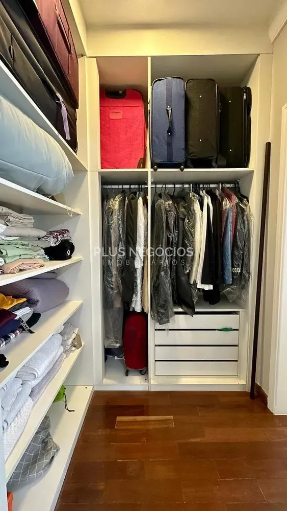 Casa, 4 quartos, 408 m² - Foto 1