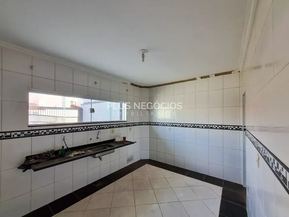 Casa, 3 quartos, 175 m² - Foto 1