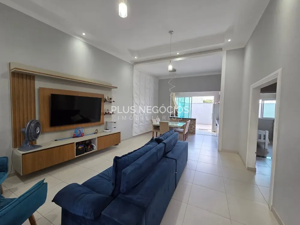 Casa, 4 quartos, 168 m² - Foto 1