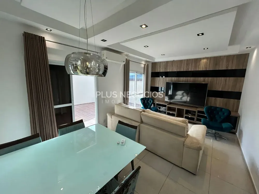 Casa, 3 quartos, 151 m² - Foto 4