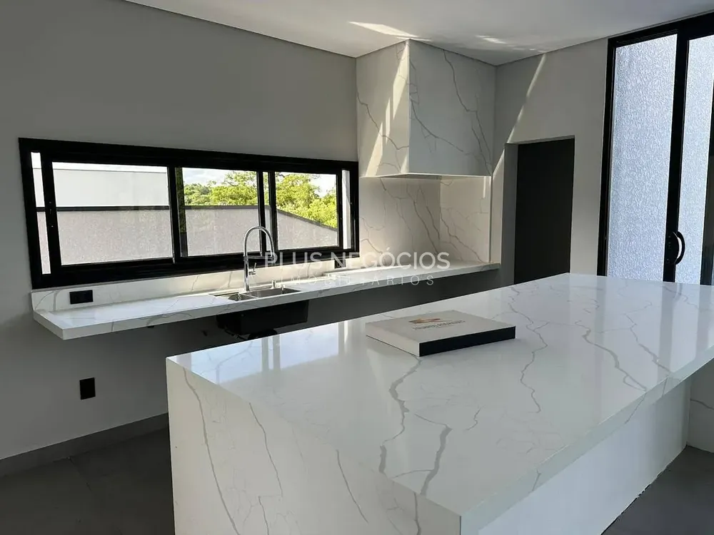 Casa, 3 quartos, 360 m² - Foto 1