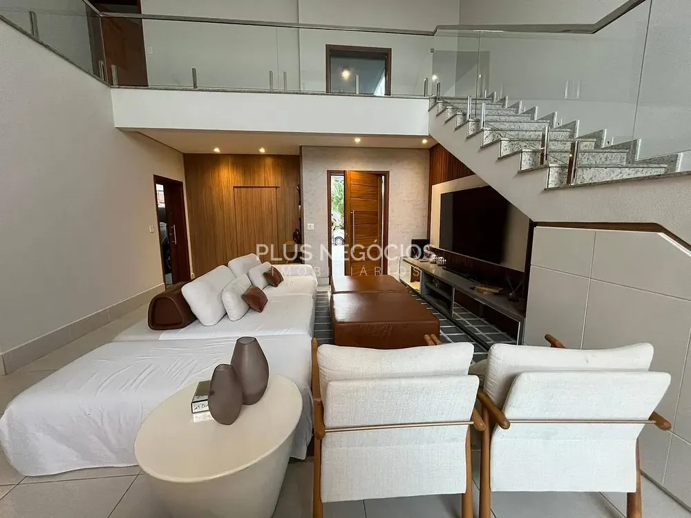 Casa, 3 quartos, 280 m² - Foto 2