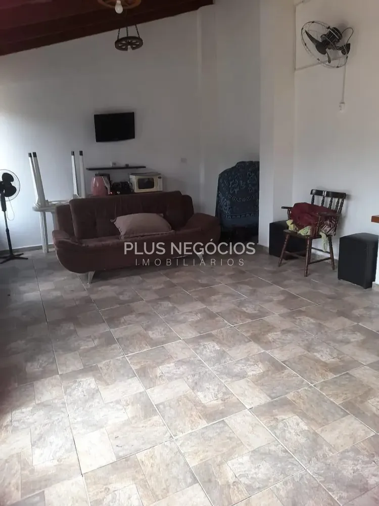 Chácara, 2 quartos, 1040 m² - Foto 5