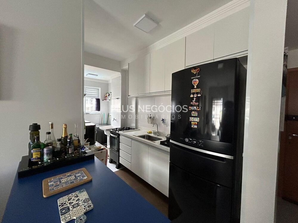 Apartamento à venda com 2 quartos, 52m² - Foto 2
