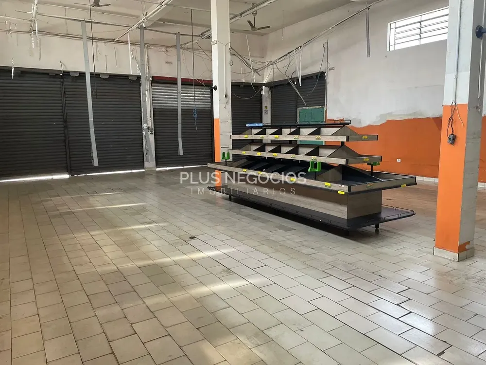 Loja-Salão, 150 m² - Foto 1