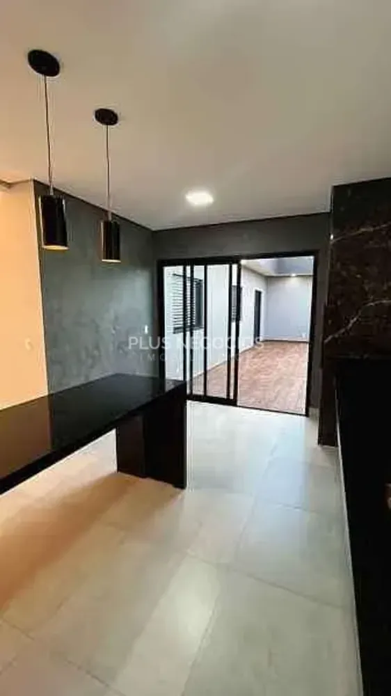 Casa, 3 quartos, 134 m² - Foto 2