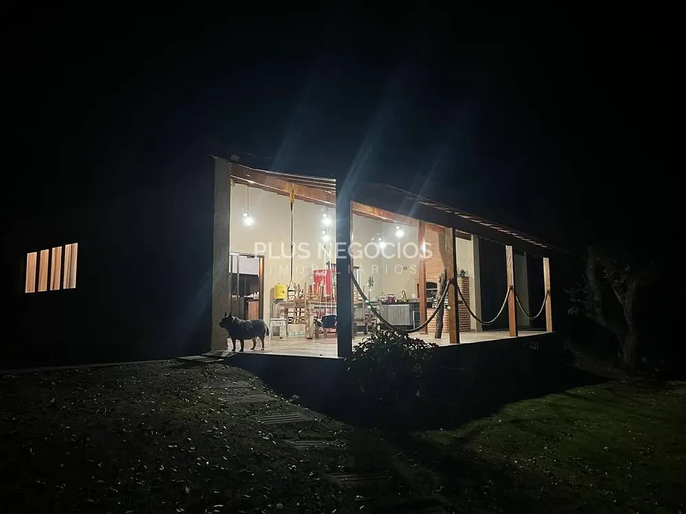 Chácara, 2 quartos, 2500 m² - Foto 1