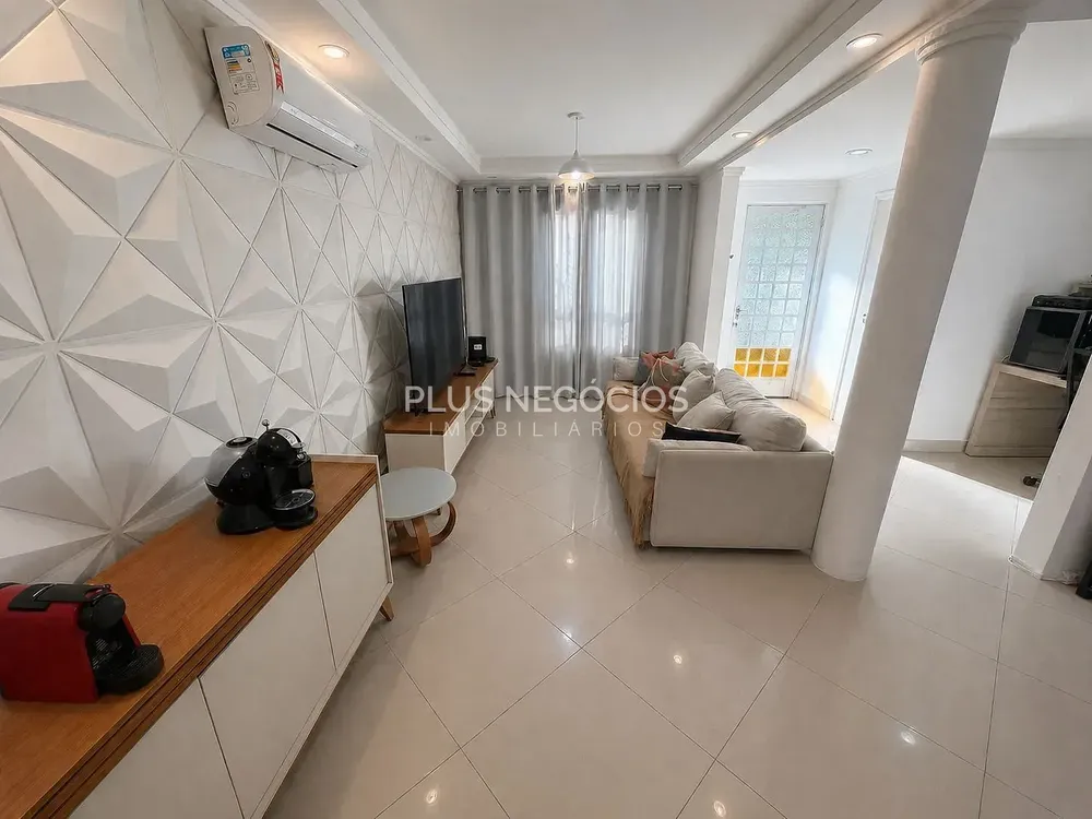 Casa, 3 quartos, 121 m² - Foto 1