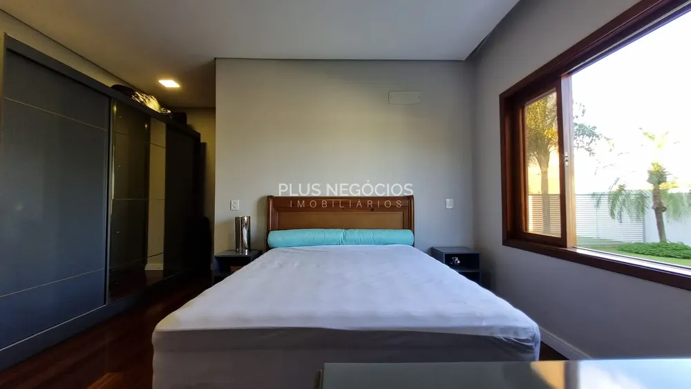 Casa, 3 quartos, 323 m² - Foto 4