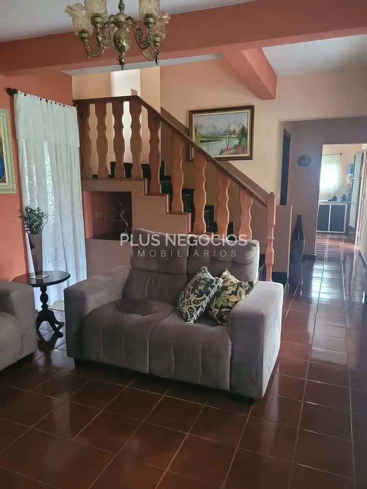 Chácara, 4 quartos, 2406 m² - Foto 2