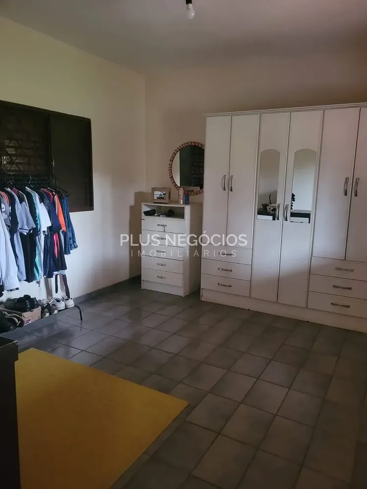 Chácara, 4 quartos, 2406 m² - Foto 3