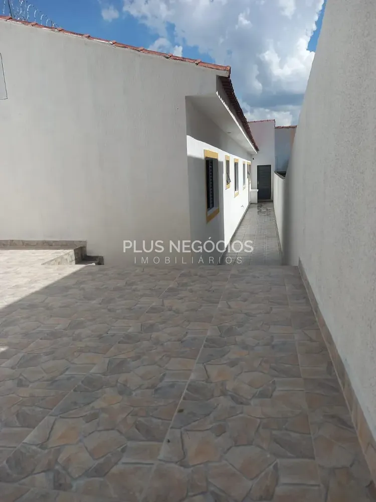 Casa, 3 quartos, 131 m² - Foto 1