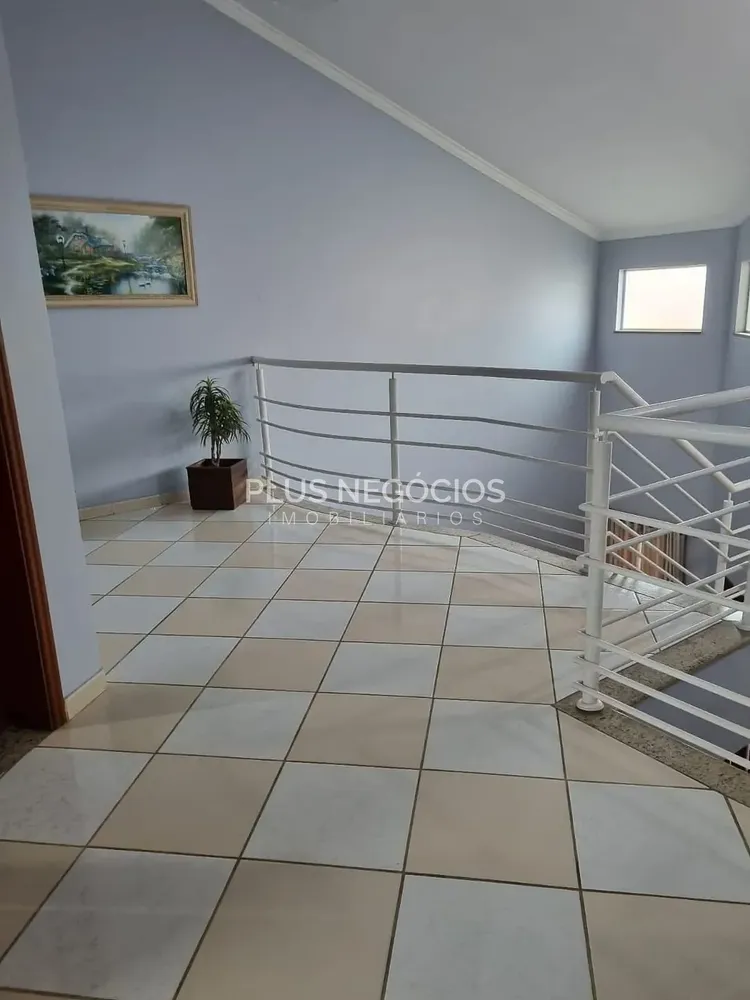 Casa, 4 quartos, 220 m² - Foto 8