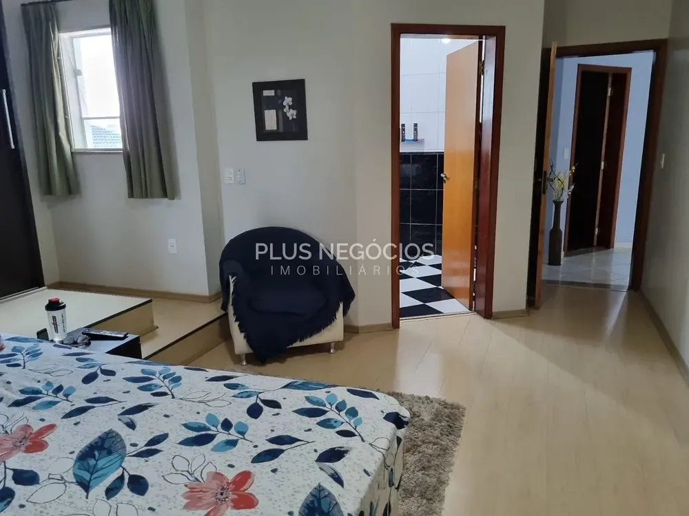 Casa, 4 quartos, 220 m² - Foto 9
