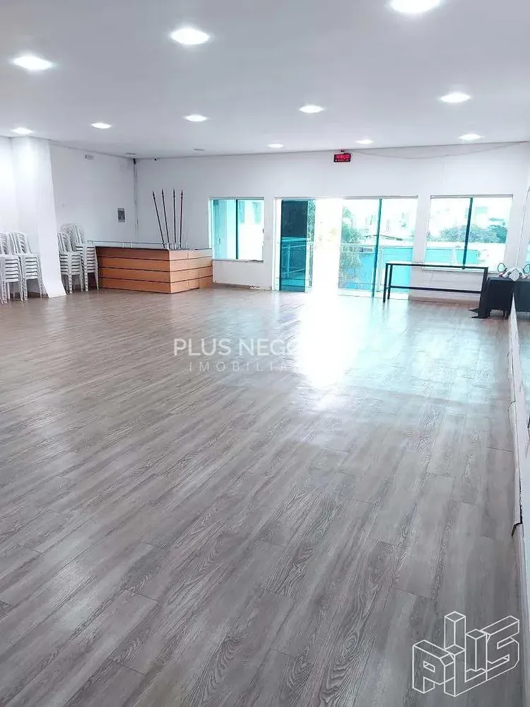 Casa, 1 quarto, 470 m² - Foto 3