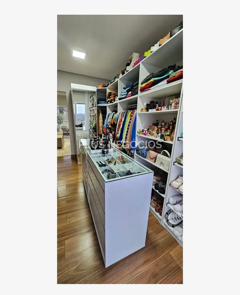 Casa, 4 quartos, 256 m² - Foto 3