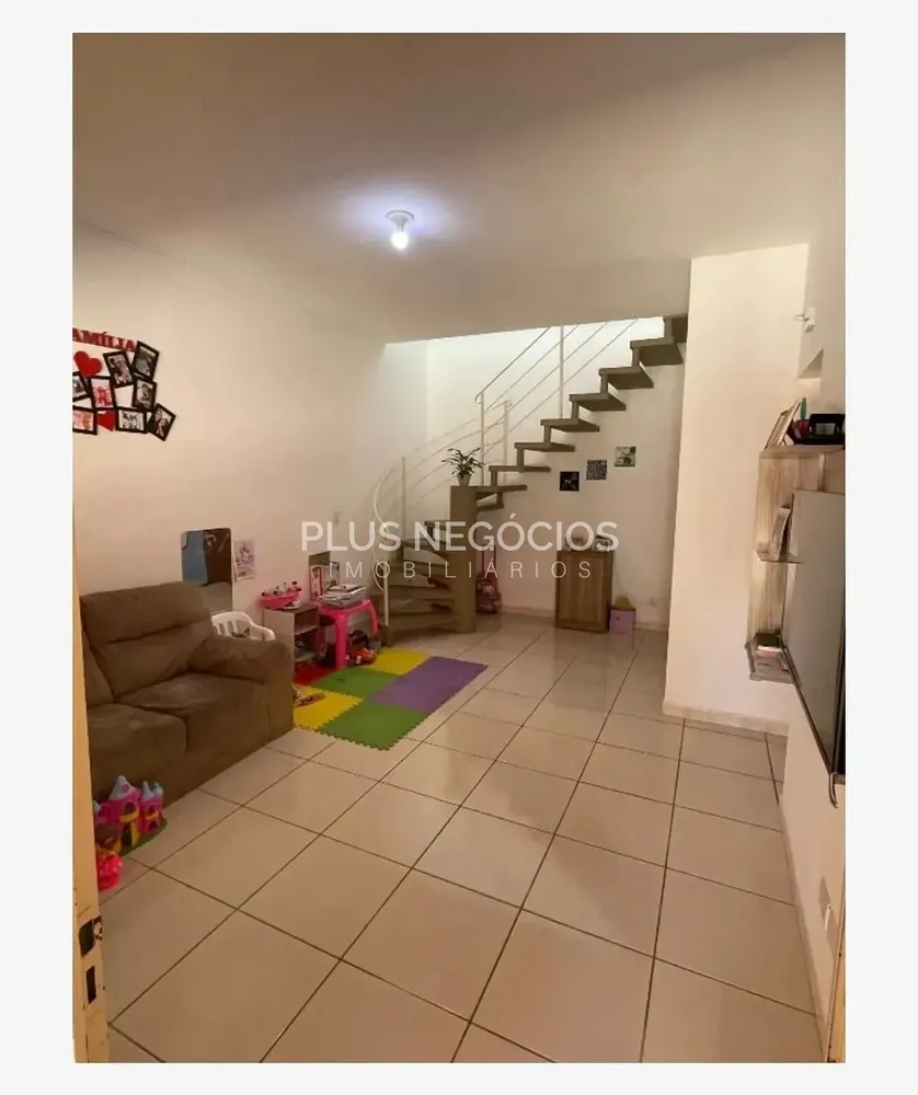 Casa, 2 quartos, 93 m² - Foto 1