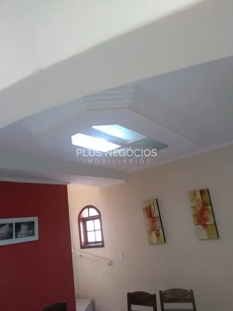 Sobrado, 3 quartos, 192 m² - Foto 2