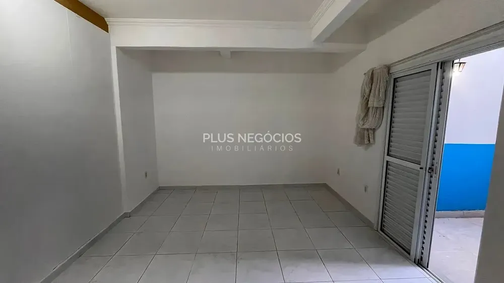 Casa, 3 quartos, 200 m² - Foto 3