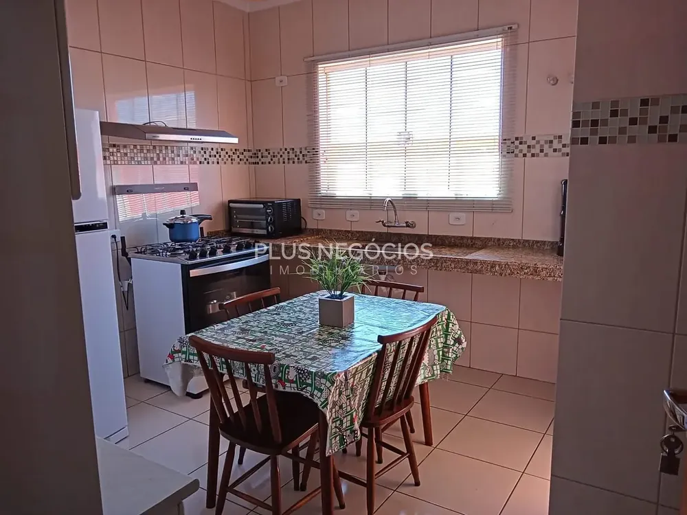 Casa, 3 quartos, 164 m² - Foto 1