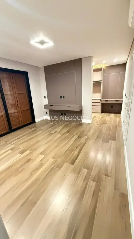 Casa, 6 quartos, 720 m² - Foto 10