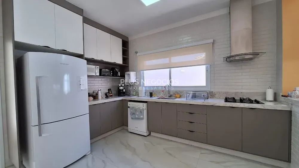 Casa, 3 quartos, 296 m² - Foto 5
