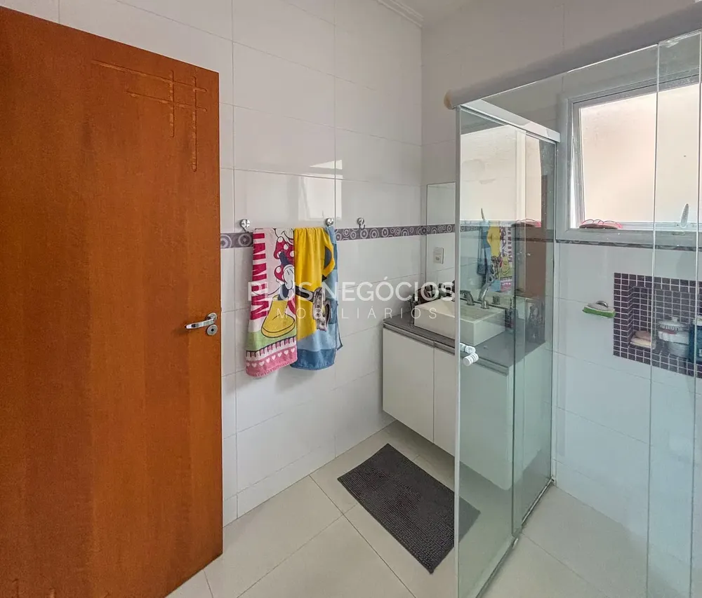 Casa, 3 quartos, 234 m² - Foto 10
