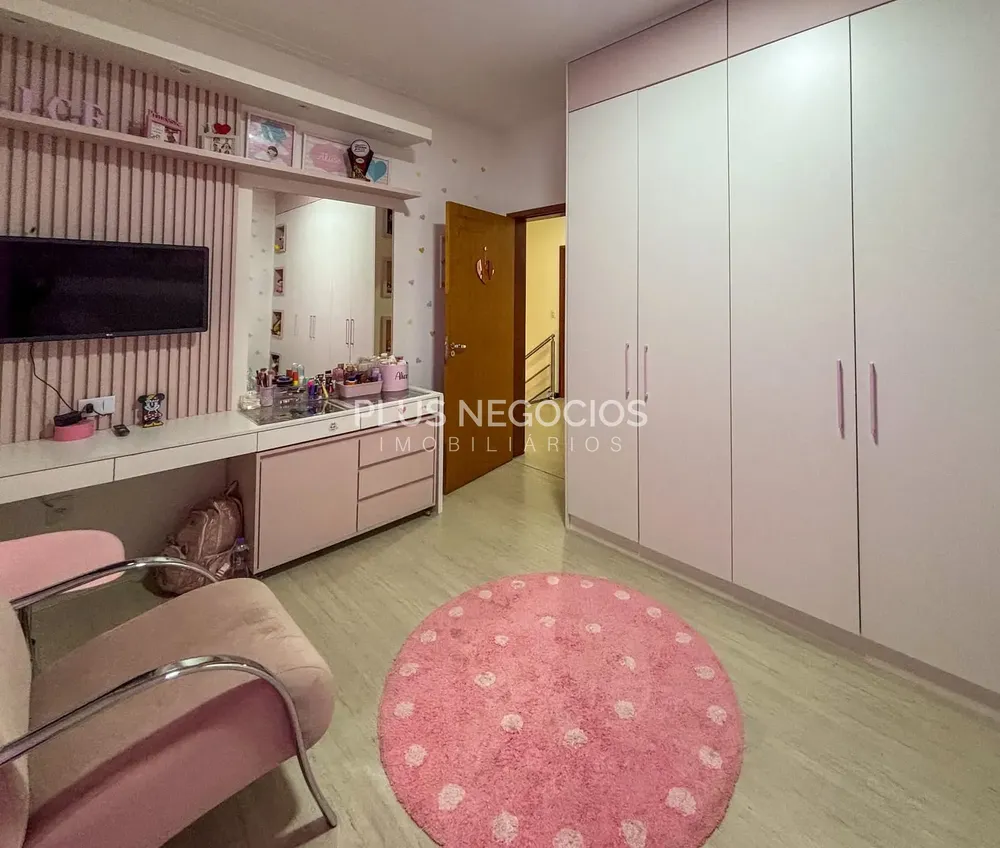 Casa, 3 quartos, 234 m² - Foto 8