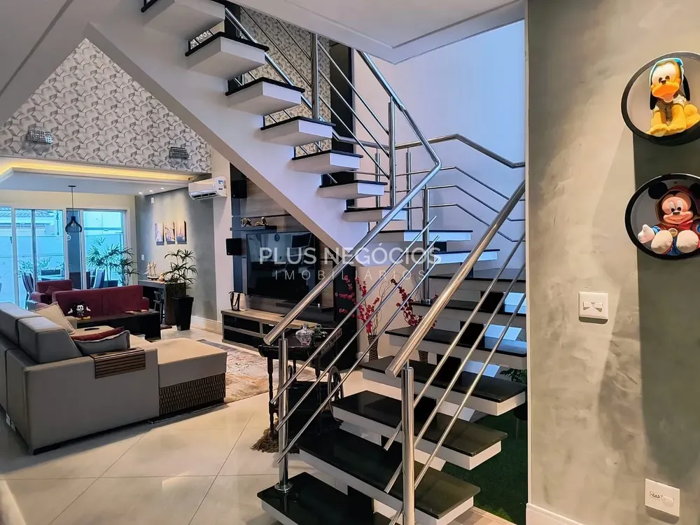 Casa, 3 quartos, 308 m² - Foto 6
