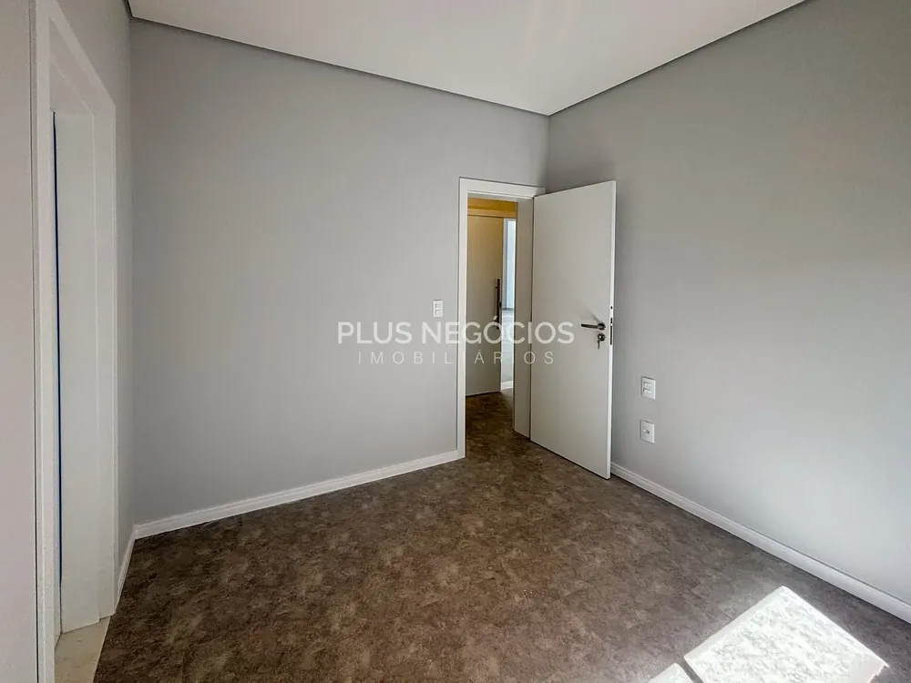 Casa, 3 quartos, 240 m² - Foto 1