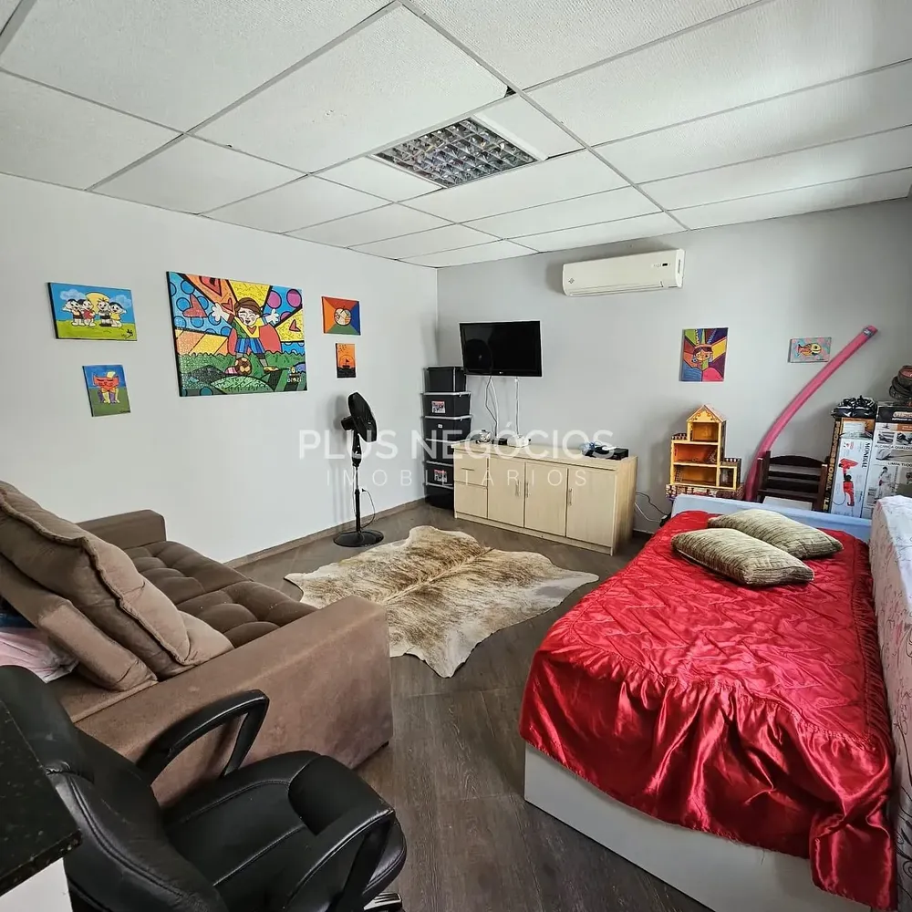 Casa, 3 quartos, 303 m² - Foto 3