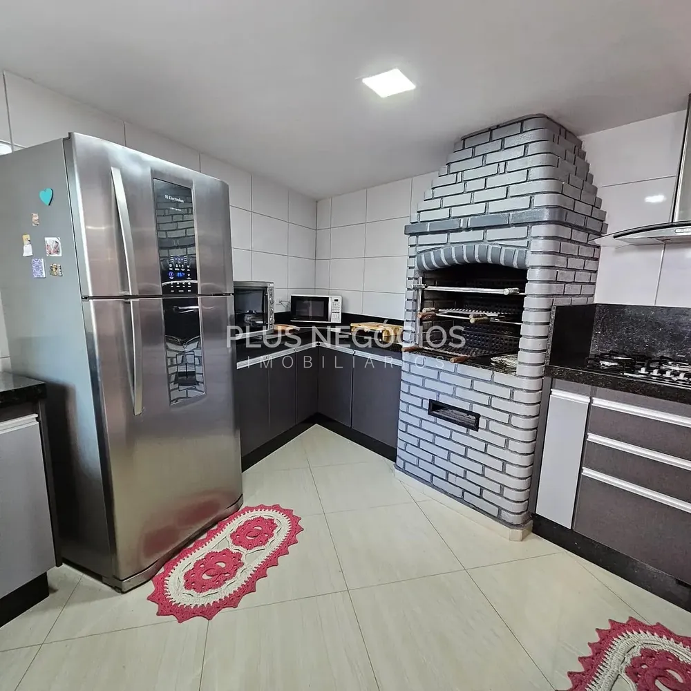 Casa, 3 quartos, 303 m² - Foto 4