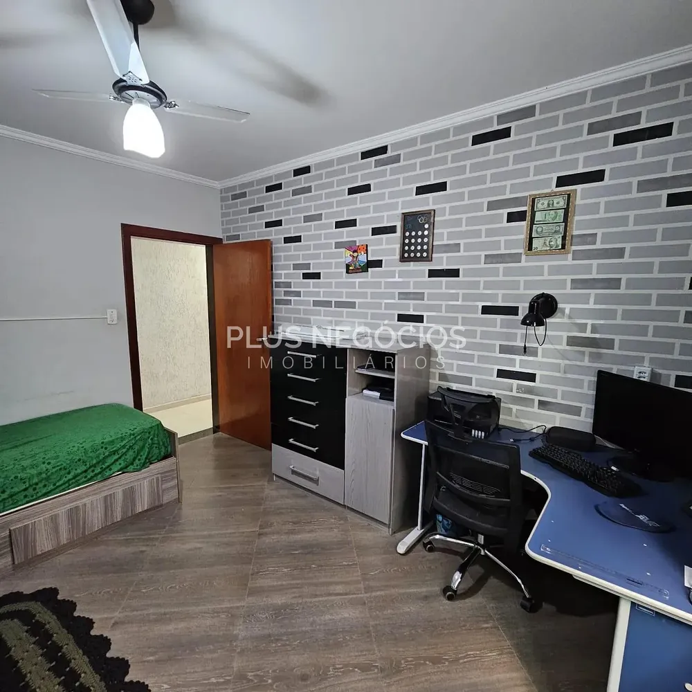 Casa, 3 quartos, 303 m² - Foto 1