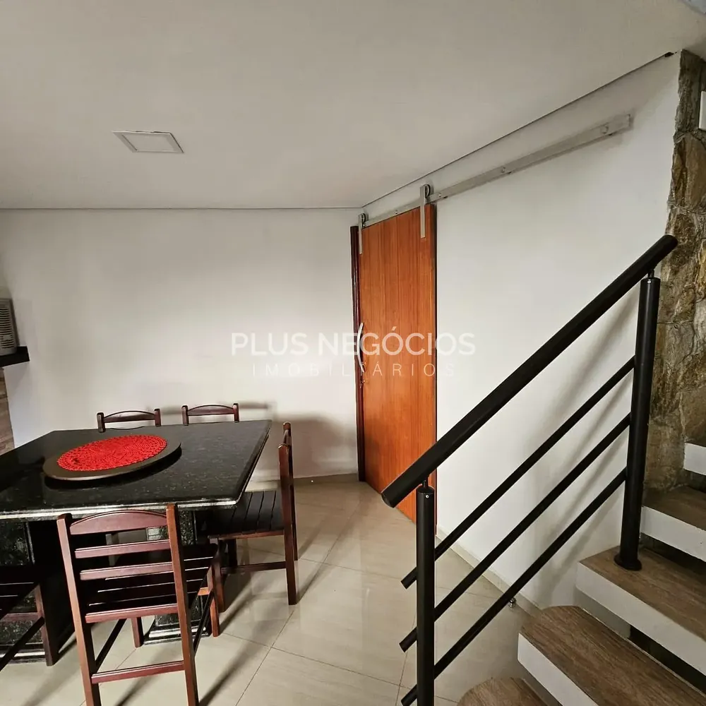 Casa, 3 quartos, 303 m² - Foto 2