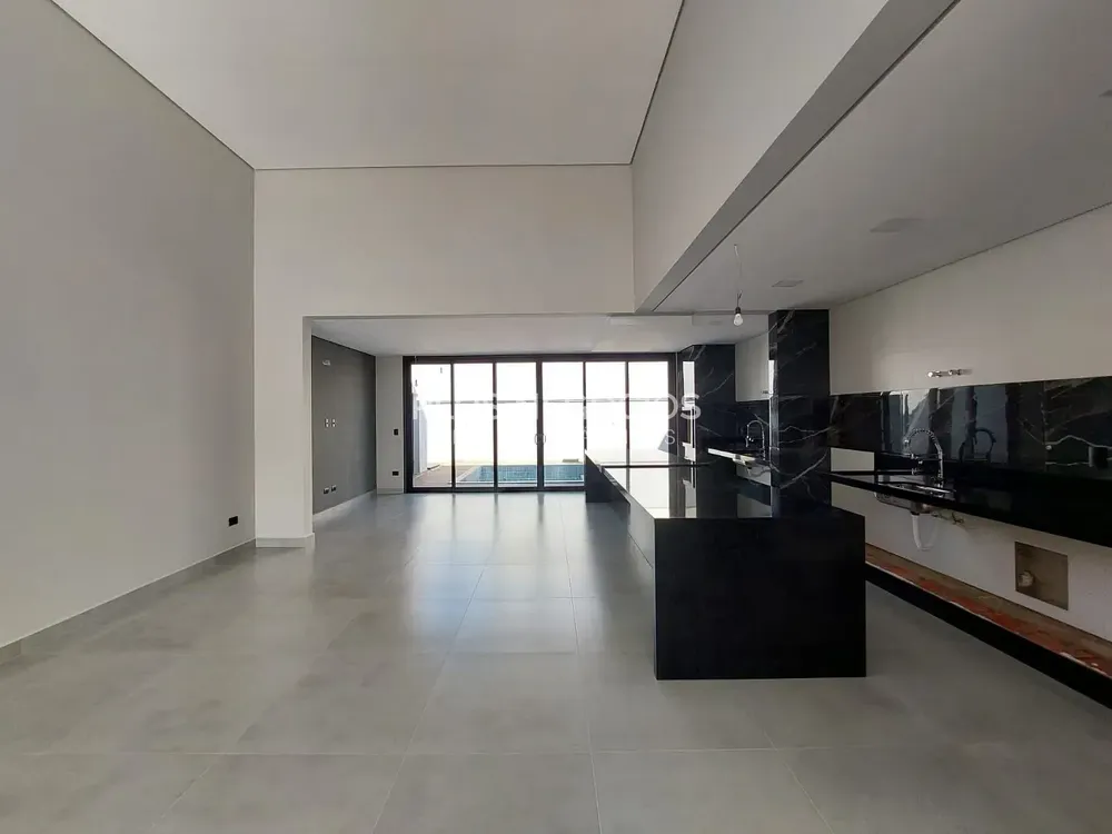 Casa, 3 quartos, 244 m² - Foto 3