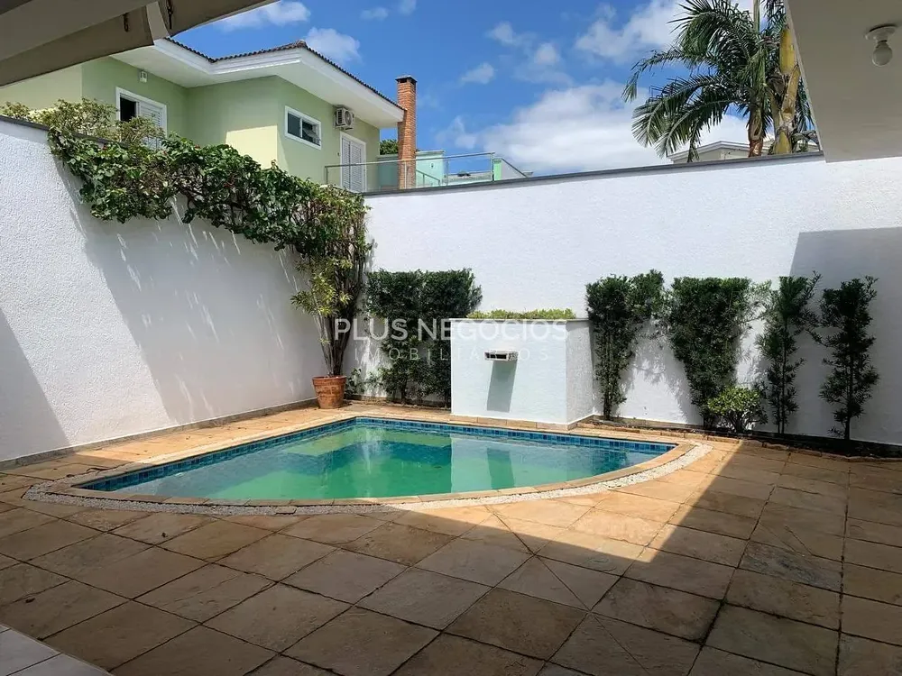 Casa, 3 quartos, 300 m² - Foto 1