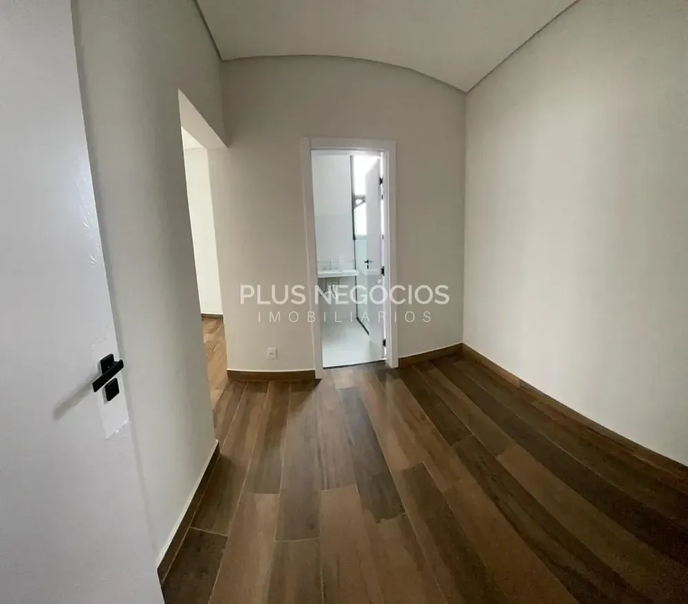 Casa, 3 quartos, 200 m² - Foto 1