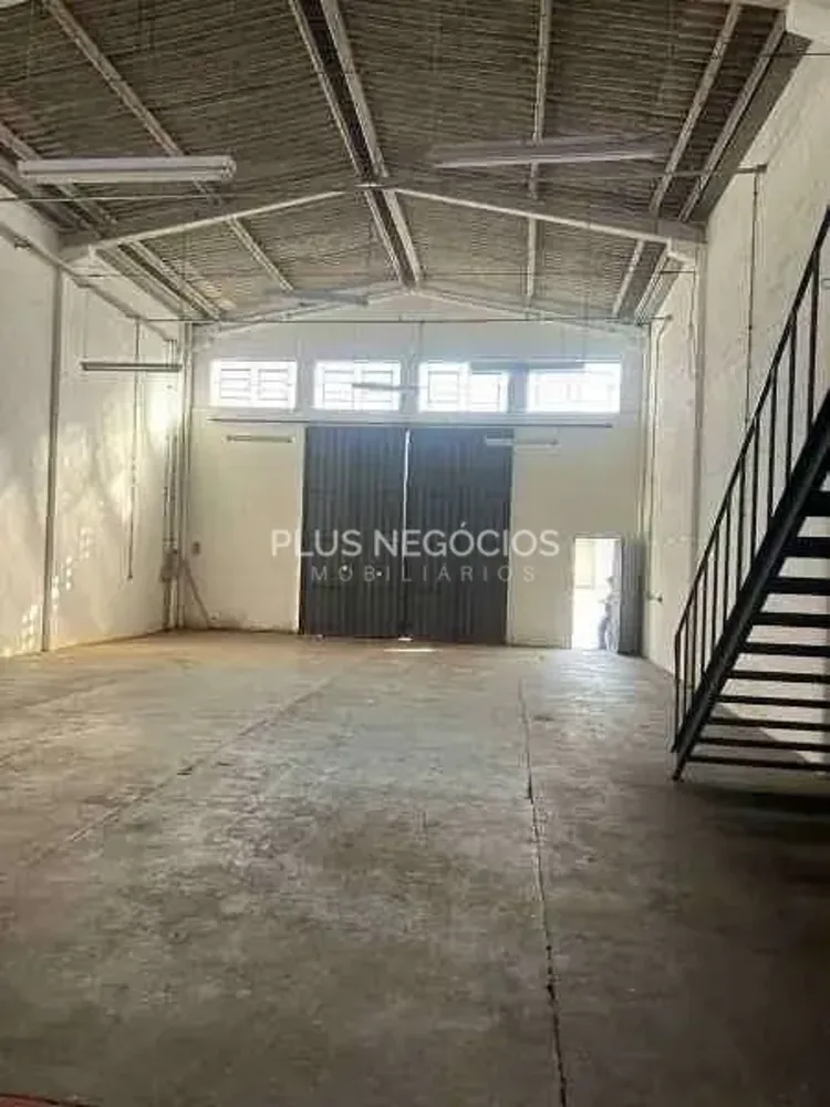 Depósito-Galpão, 251 m² - Foto 1