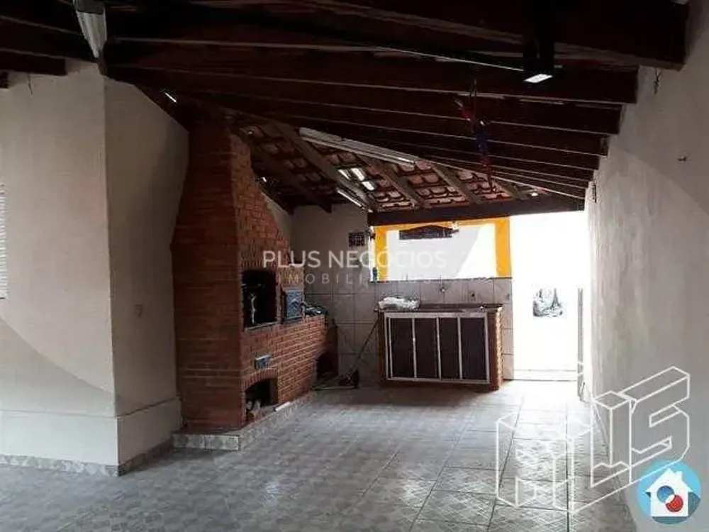 Casa, 3 quartos, 250 m² - Foto 1