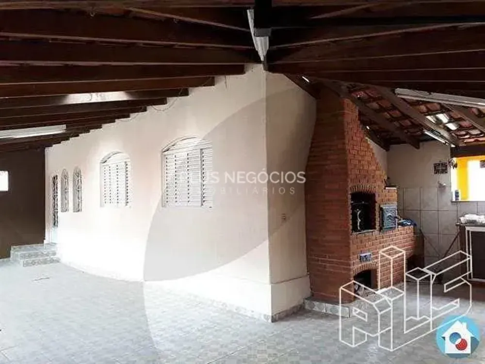 Casa, 3 quartos, 250 m² - Foto 2