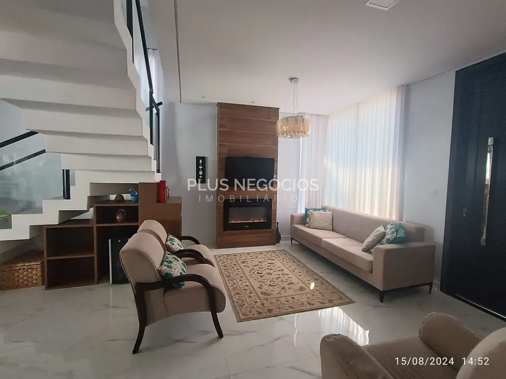 Casa, 3 quartos, 259 m² - Foto 1