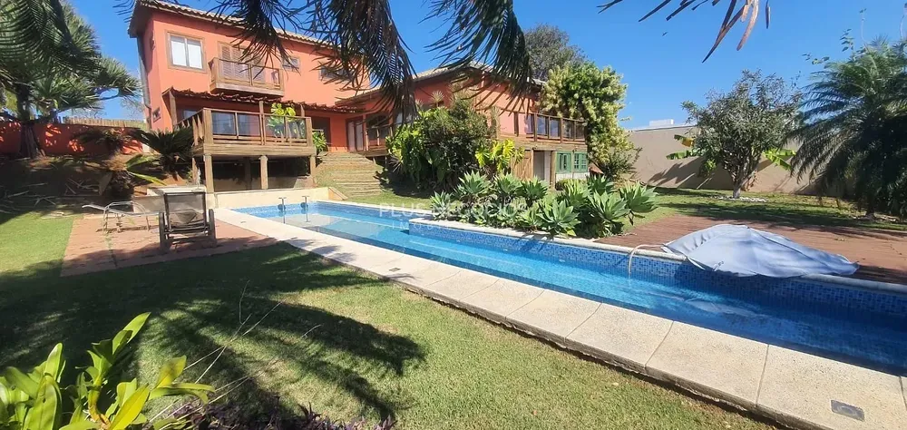 Casa, 3 quartos, 219 m² - Foto 1