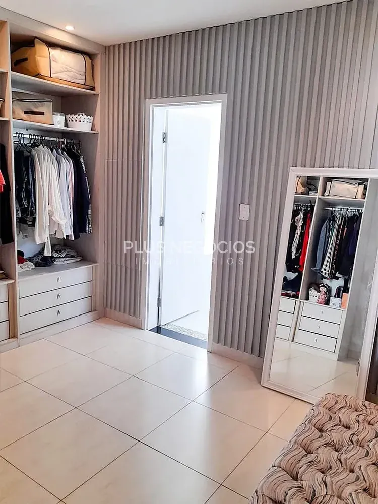 Casa, 3 quartos, 433 m² - Foto 1