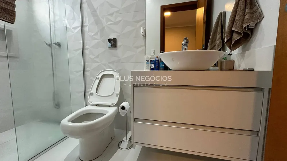 Casa, 3 quartos, 252 m² - Foto 10