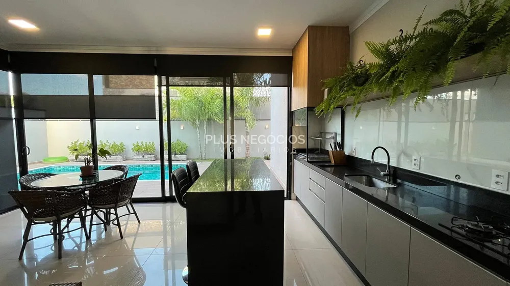Casa, 3 quartos, 252 m² - Foto 3