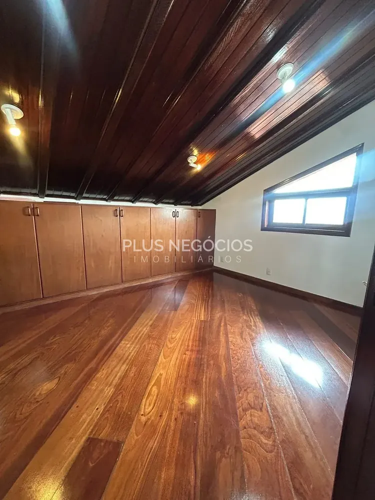 Casa, 4 quartos, 244 m² - Foto 11