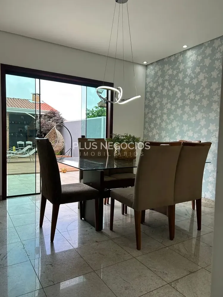 Casa, 4 quartos, 244 m² - Foto 9