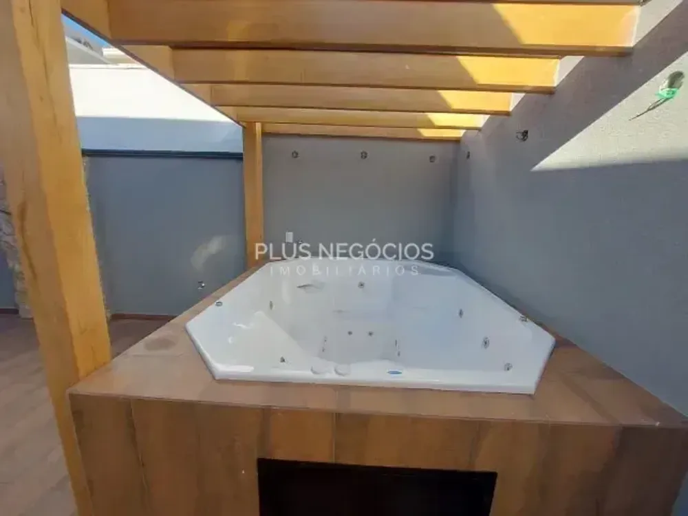 Casa, 3 quartos, 195 m² - Foto 1