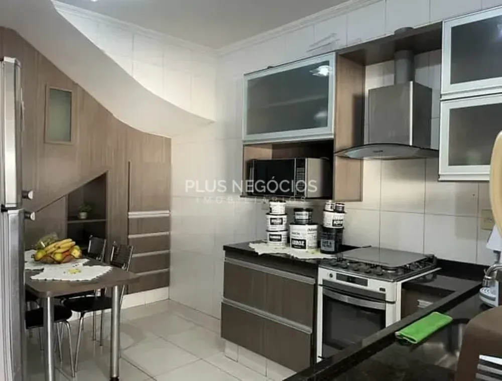Casa, 3 quartos, 170 m² - Foto 3