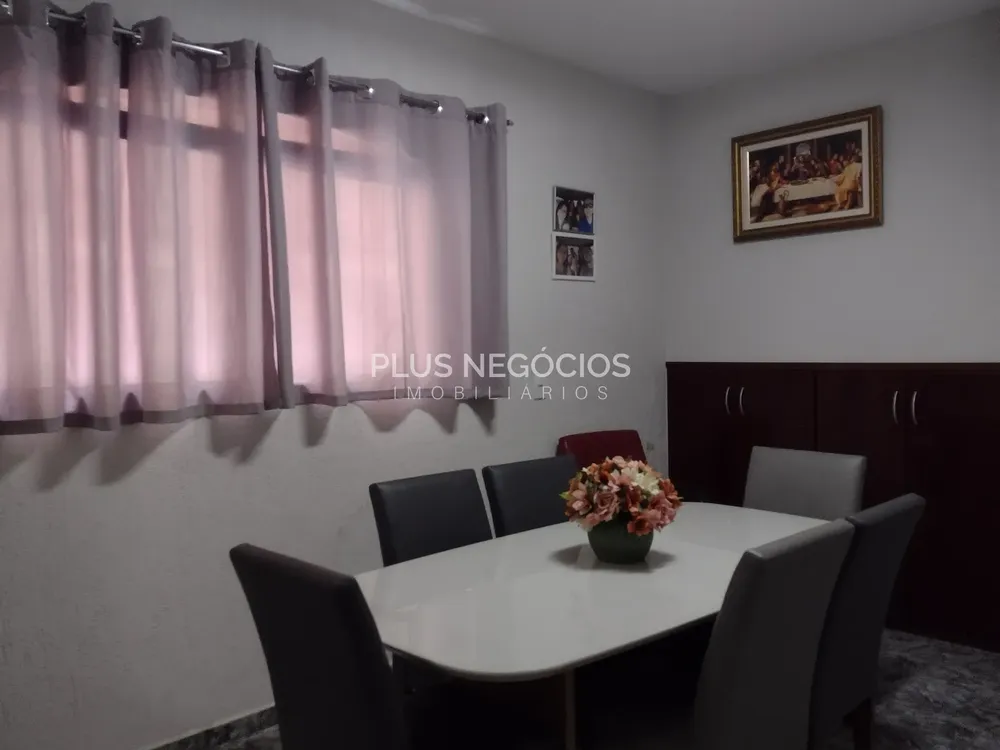Casa, 3 quartos, 207 m² - Foto 4